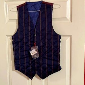 Daniel cremieux wool/cotton blend men’s vest. Size runs small and fitted
